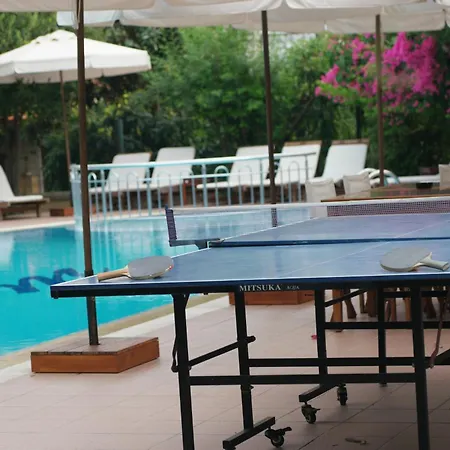 Ξενοδοχείο με διαμερίσματα Mr. Dim Exclusive