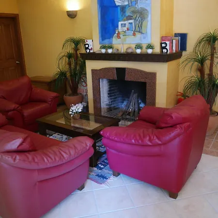 Ξενοδοχείο με διαμερίσματα Mr. Dim Exclusive